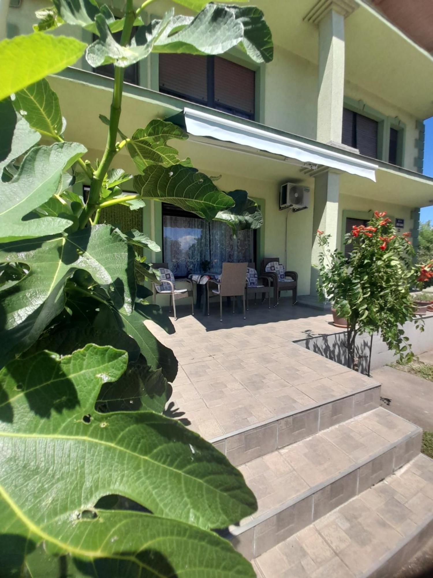 Apartment Kolonija Slavonski Brod Buitenkant foto
